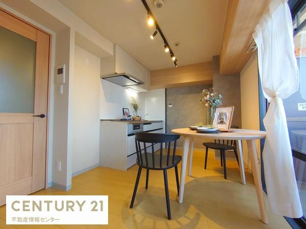 【居間・リビング】 | ライオンズマンション大正橋公園 | リフォーム済（令和７年６月実施）
