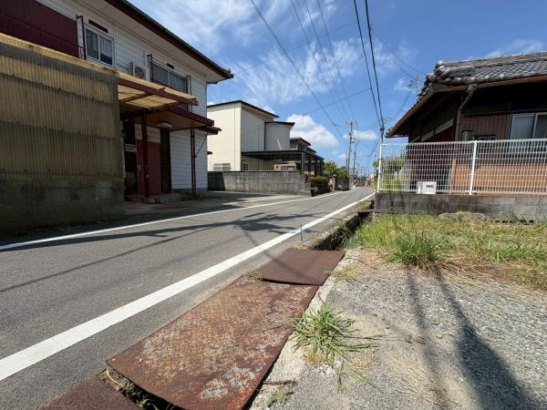 紀の川市南中　土地の前面道路含む現地写真