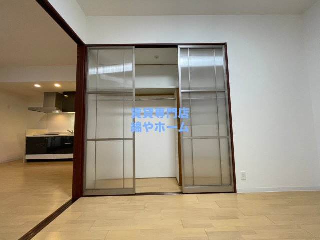 S-FORT桜川の洋室|個人の部屋や寝室として使える洋室です