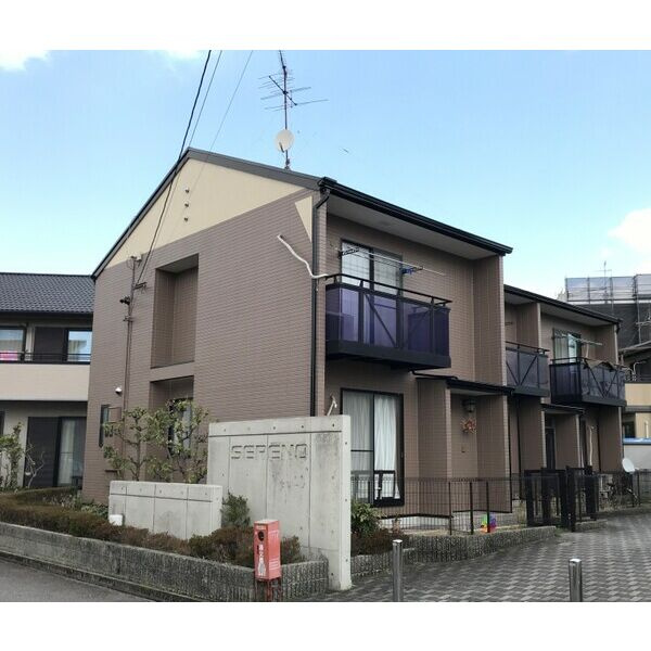 セレーノA棟の外観