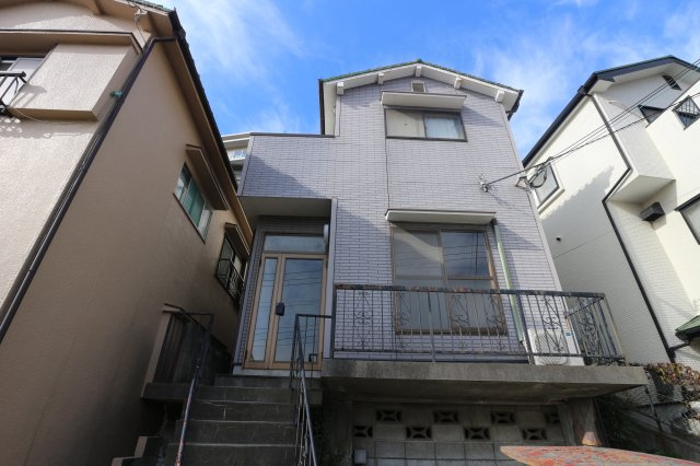 東宅ハイツ潮見が丘A棟の外観