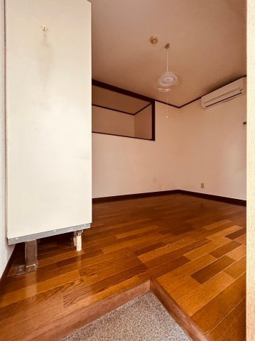 東宅ハイツ潮見が丘A棟の玄関