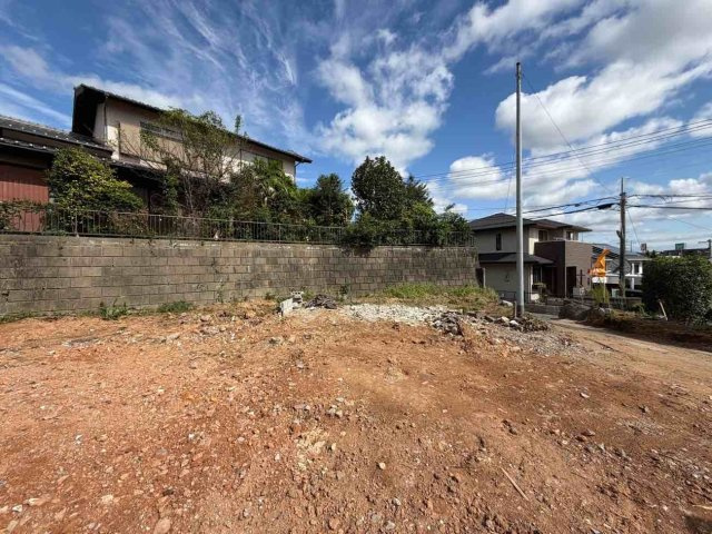 石崎三丁目の外観|《建築参考プラン公開中》
土地に合わせた建物プランをご提案中。外観や間取り図も公開中でイメージしやすく安心です。※プランは一例です。