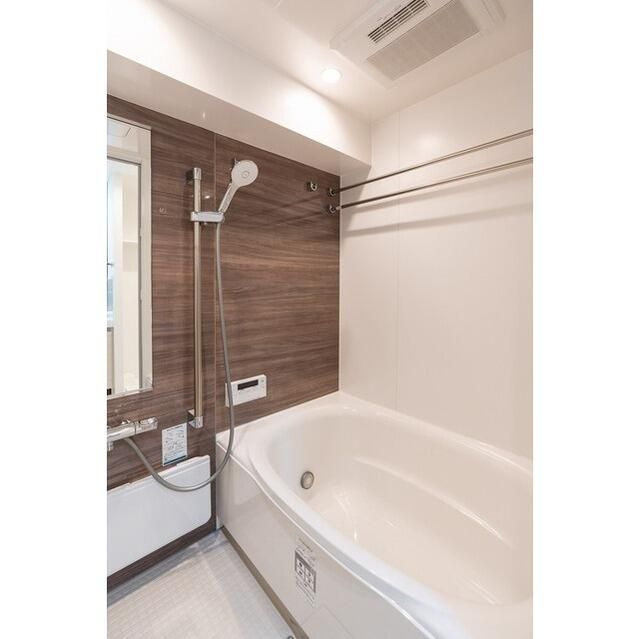 コンフォリア東葛西の浴室