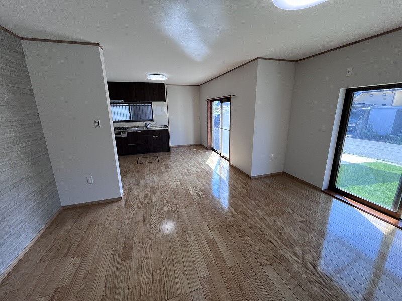 丹波篠山市京町　戸建の居間・リビング|ゆったり過ごせる居間です