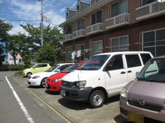 【駐車場】