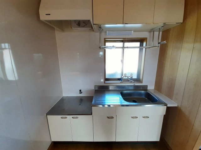 つる貸家（亀松）のキッチン|※過去の室内写真のため現況と異なる場合があります