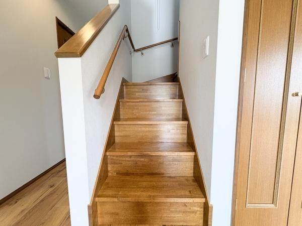 上白木　中古のその他|手すり付きで安心です！