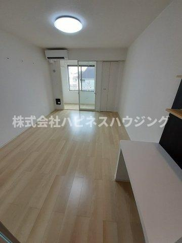 ドゥ　ボヌールⅡの居間・リビング