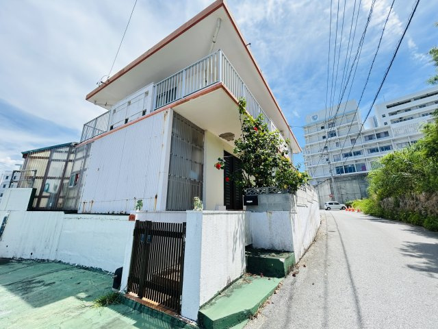 中城村伊集戸建ての外観