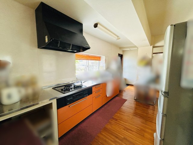 中城村伊集戸建てのキッチン