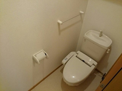 【トイレ】 | シャン・ド・フルールⅡ | トイレです