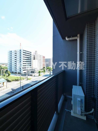 【バルコニー】 | スパシエウインド横浜 | 広々としたバルコニーです