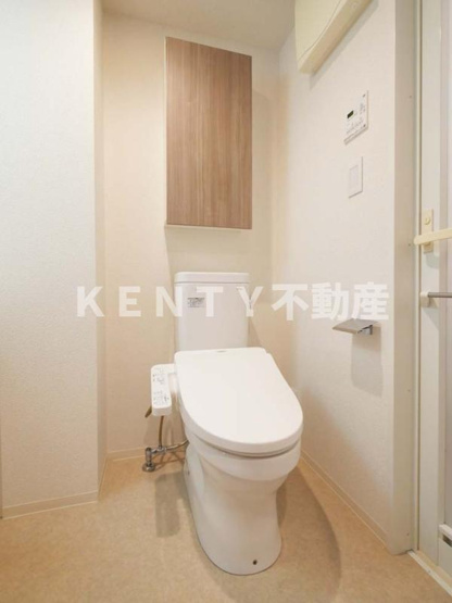 【トイレ】 | スパシエウインド横浜 | 落ち着いた色調のトイレです