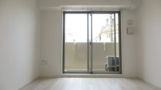 レジュールアッシュTAISHO　LEGANTの居間・リビング