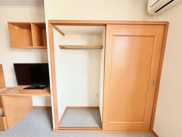 レオパレスＣｏｍｆｏｒｔ　煌の内装|明るい色調の室内です