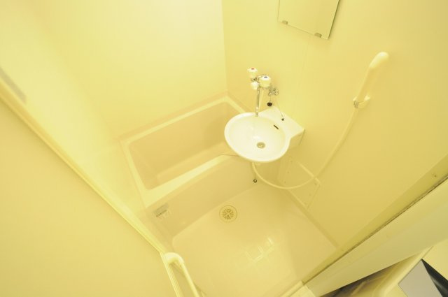 レオパレスａｍｂｉｔｉｏｕｓの浴室|同タイプになります。