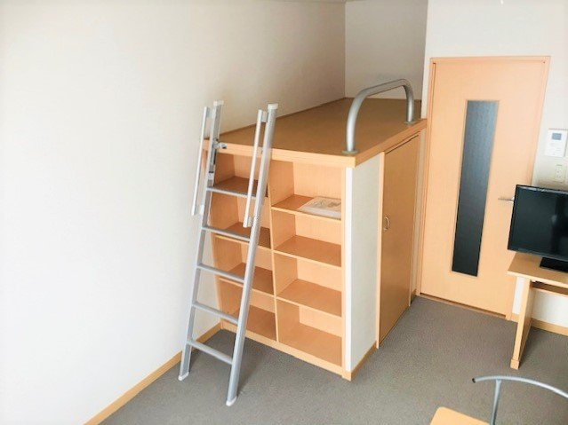 レオパレス所沢航空公園の居間・リビング|1階フローリング、2階カーペット