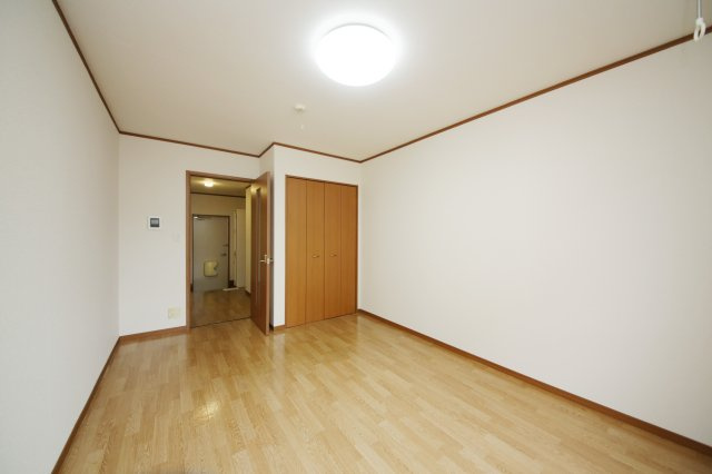 エクセルフジエの洋室|別部屋同一間取りのお写真となります。