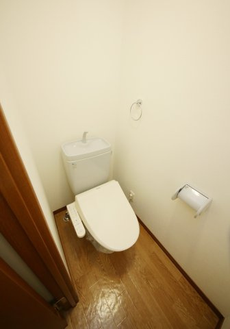 エクセルフジエのトイレ|別部屋同一間取りのお写真となります。