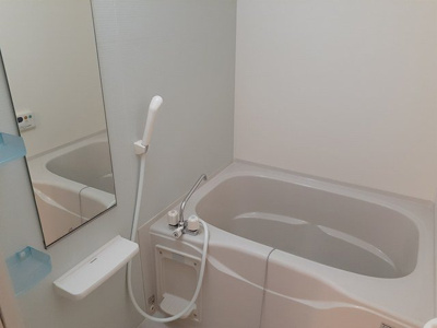 【浴室】 | カーサ・ソレアード | コンパクトで使いやすいお風呂です