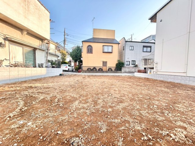 板橋区赤塚7丁目　建築条件無し売地の外観|2025.10.30撮影

ご内見希望・資料請求などお気軽にお問い合わせ下さい！
03-5990-5201