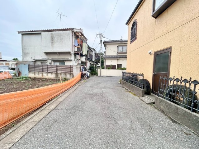 板橋区赤塚7丁目　建築条件無し売地の前面道路含む現地写真|2025.07.11撮影

ご内見希望・資料請求などお気軽にお問い合わせ下さい！
03-5990-5201