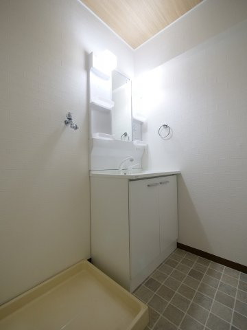 カウル湊の洗面所|※写真は別の部屋のものです。