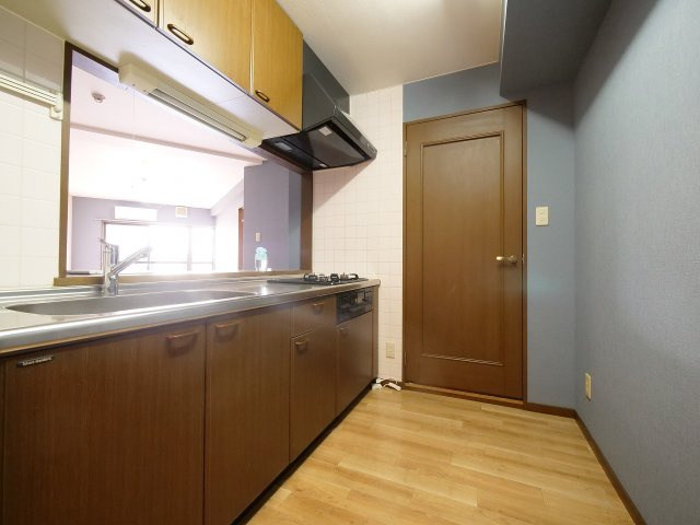 カウル湊の内装|※写真は別の部屋のものです。