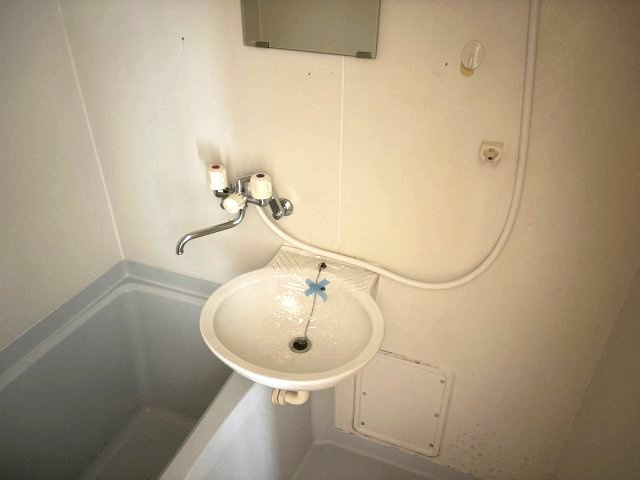 スタンドアップ錦町の洗面所