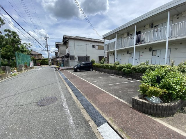 スタンドアップ錦町の駐車場