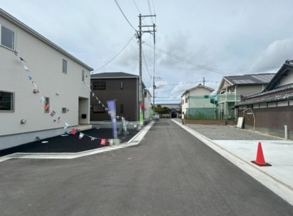 和泉市寺田町新築戸建3号棟の前面道路含む現地写真|前面道路②