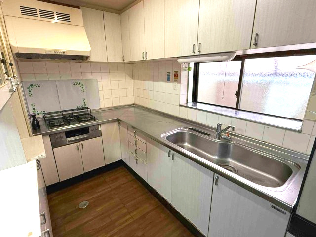 ６５５１６　各務原市尾崎北町中古戸建てのキッチン
