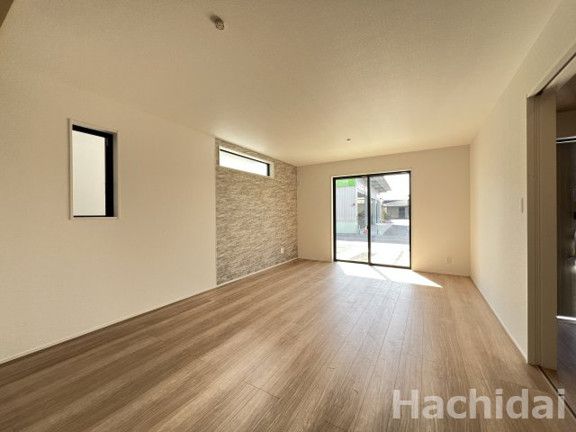 碧南市六軒町　新築分譲住宅《1号棟》の居間・リビング