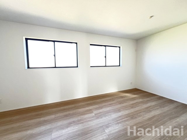 碧南市六軒町　新築分譲住宅　全2棟　1号棟の洋室