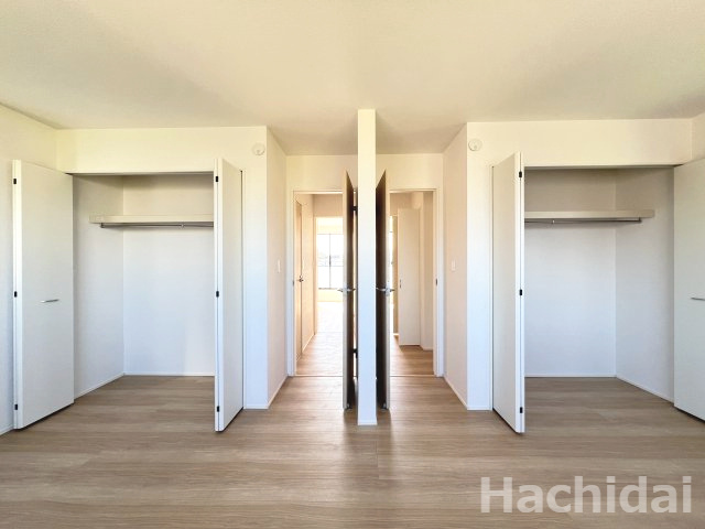 碧南市六軒町　新築分譲住宅《1号棟》の洋室|北側5.25帖洋室（壁なし）２間続き