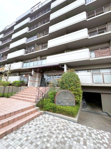 ◆室内リフォーム済み◆地下鉄東西線「石田」駅徒歩７分◆エアコン３台新設の３ＬＤＫ◆ルネ伏見東