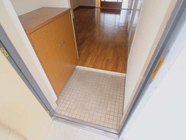 カーサ蟹原の玄関