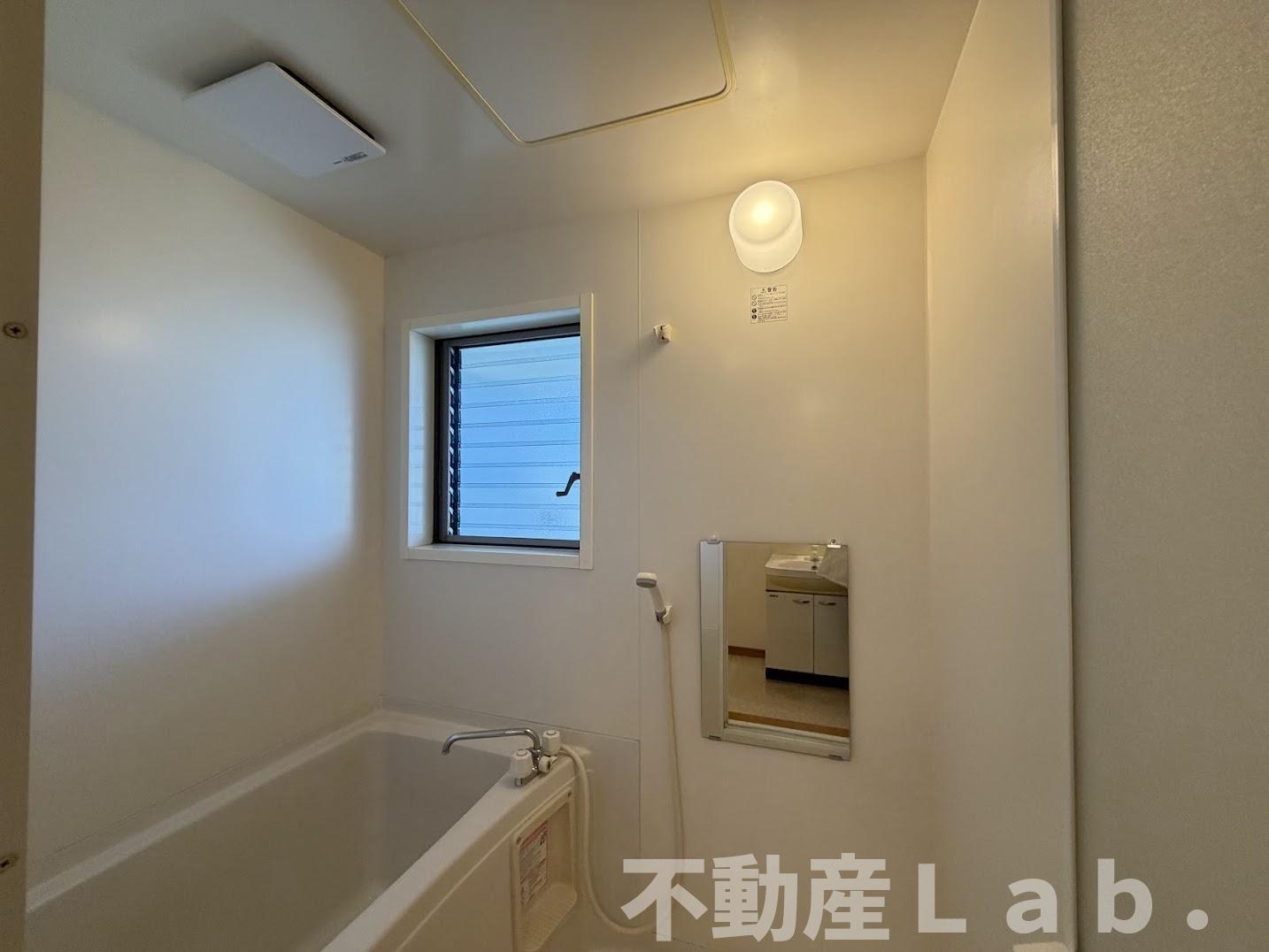 フラワーコーポ立岡Cの浴室