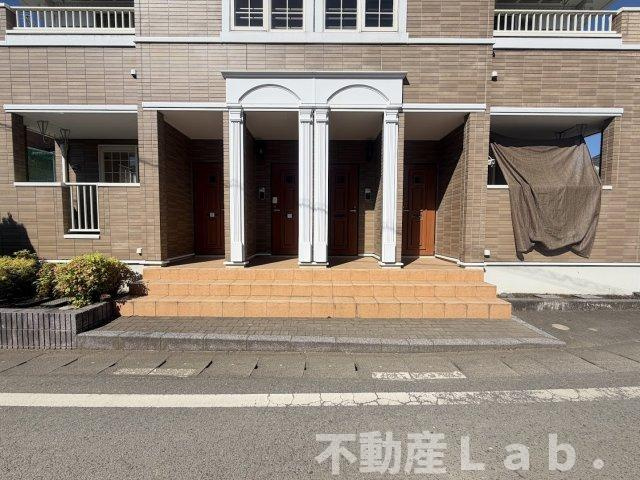 Ｐ’ＣＡＳＴＥＬＬＯ　Ａのエントランス