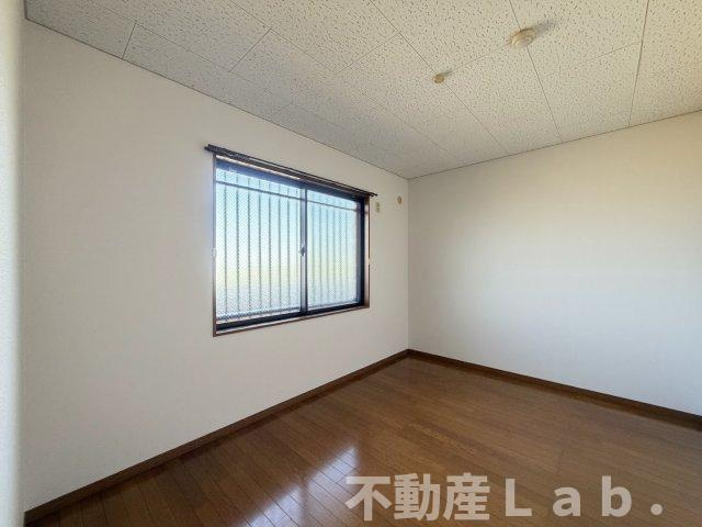 センチュリーハイツの居間・リビング