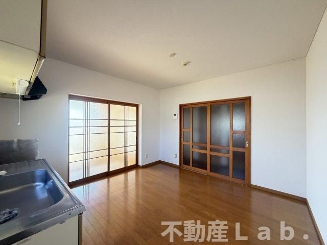 センチュリーハイツの居間・リビング