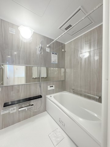 ベルググランデ五反野の浴室