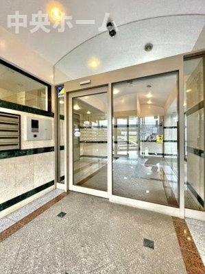 【防犯設備】 | ドラゴンマンション青戸壱番館 | 【オートロック】オートロックシステムでセキュリティ充実。当たり前ですが、安全で安心して暮らすのって大事ですよね。お探しのご条件でオートロック付きの物件を探す方も多いですがやはりセキュリティは大事です。