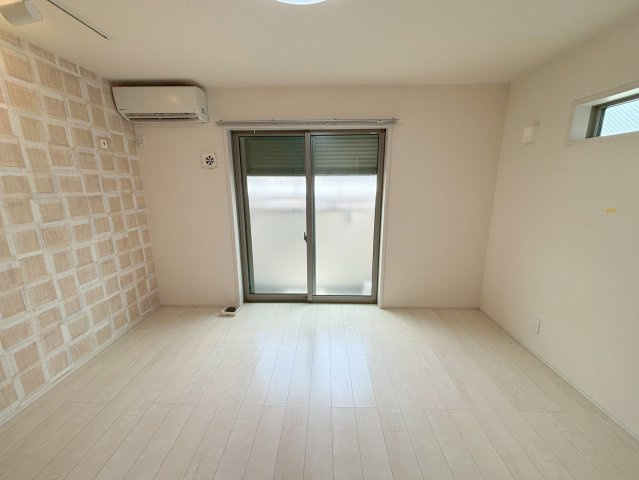 フジパレス三津屋Ⅴ番館の居間・リビング