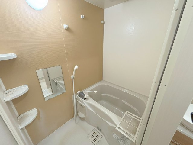 フジパレス三津屋Ⅴ番館の浴室