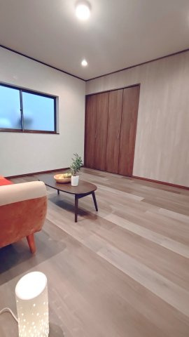 東大阪市末広町中古戸建の居間・リビング