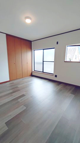 東大阪市末広町中古戸建の洋室