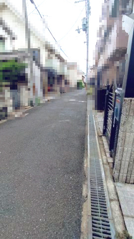 東大阪市末広町中古戸建の前面道路含む現地写真