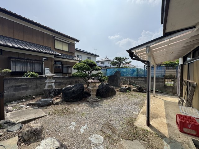 -三丁目不動産-　本庄市小島南三丁目の庭